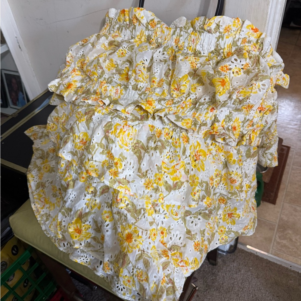 Floral Eyelet Skort with Yellow and White Pattern